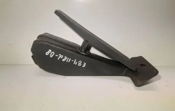 BMW 1 E81 E87 Accelerator throttle pedal 6786589