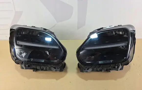 Mini Countryman U25 Headlights/headlamps set 