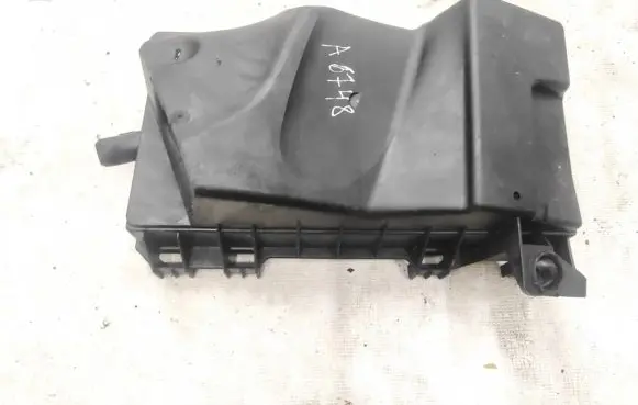 Seat Toledo II (1M) Air filter box