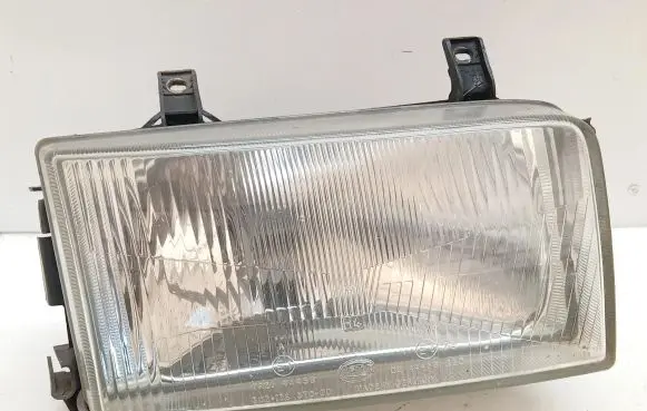 Volkswagen Transporter - Caravelle T4 Headlight/headlamp 302-136