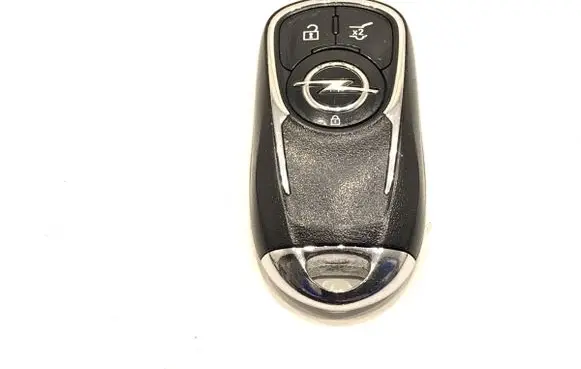 Opel Insignia B Ignition key/card 