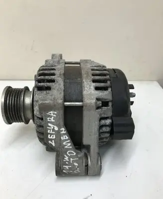 Opel Zafira C Generator/alternator