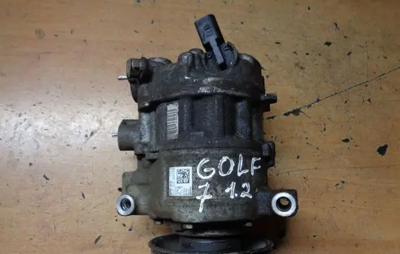 Volkswagen Golf VII Air conditioning (A/C) compressor (pump) 5Q0820803
