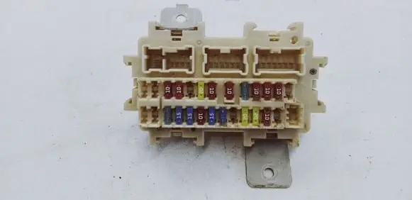 Renault Koleos I Fuse module