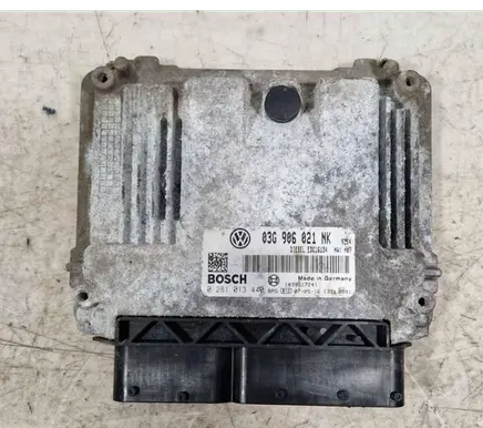 Volkswagen PASSAT B6 Engine control unit/module 0281013440 03G906021NK 1039S17241