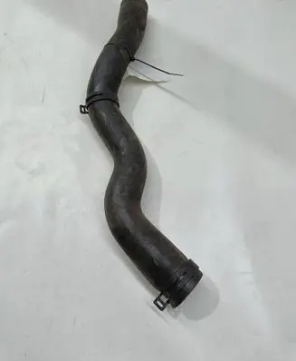 Opel Insignia A Engine coolant pipe/hose 565563897 13350532