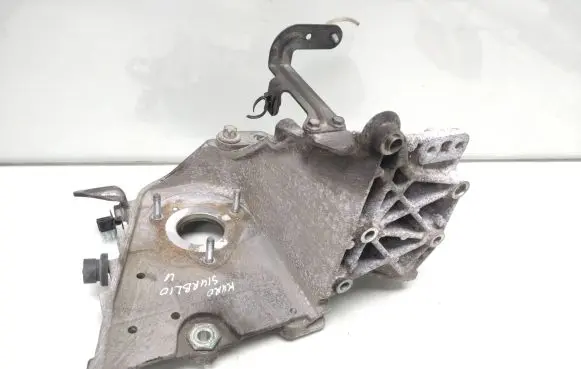 Opel Zafira B Fuel pump bracket 55196092 55196906