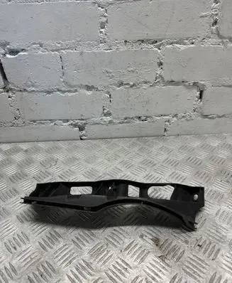 Volkswagen PASSAT B6 Front bumper mounting bracket 3c0807890