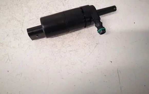 Skoda Yeti (5L) Headlight washer pump 3B7955681