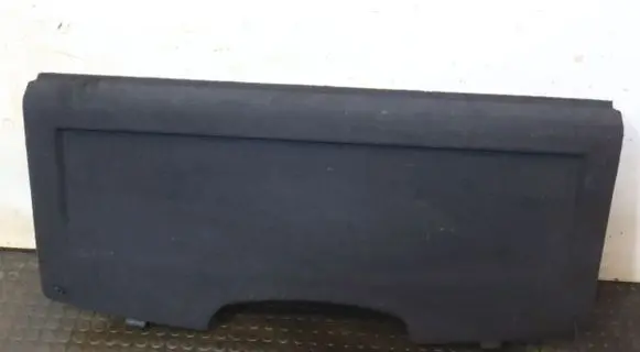 Parcel shelf