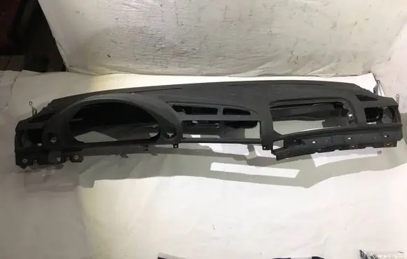 BMW 7 E38 Dashboard