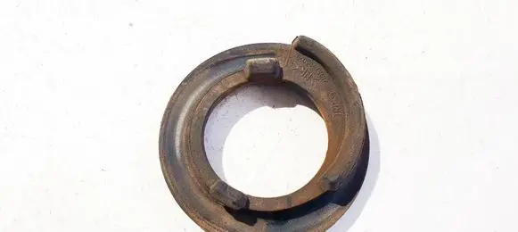 Toyota Avensis T270 Front coil spring rubber mount 4825705020 48257-05020