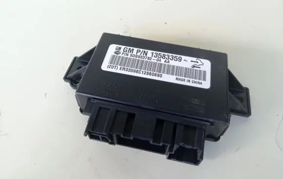 Opel Insignia A Seat heating relay 13583359