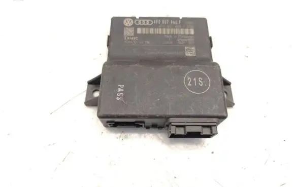 Audi A6 S6 C6 4F Gateway control module 4F0907468F