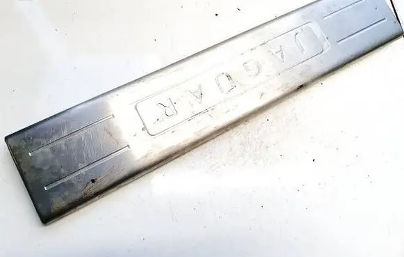 Jaguar XJ X351 Front sill trim cover 156000582a