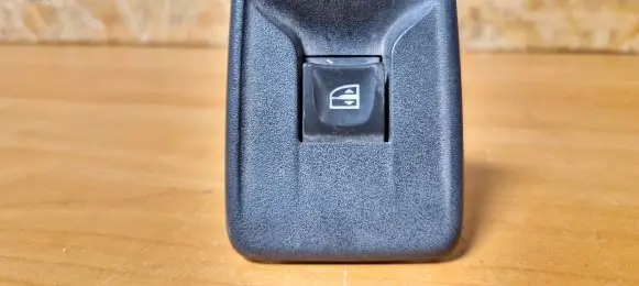 Dacia Dokker Electric window control switch 00235634T056