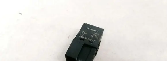 Volvo S40, V40 Other relay MB953382 V23074