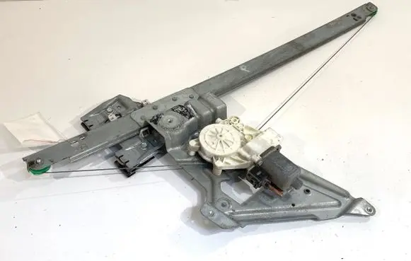 Mercedes-Benz Sprinter W906 Front door window regulator with motor 9067200146