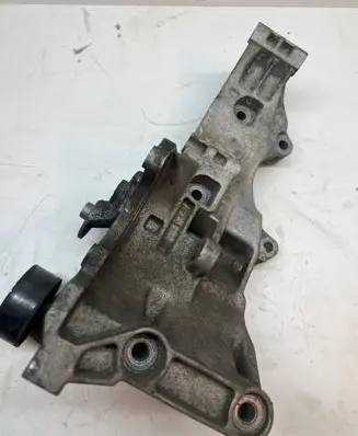 Audi A4 S4 B6 8E 8H Power steering pump mounting bracket 030903143D