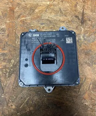 BMW 1 F20 F21 LED ballast control module 8494840