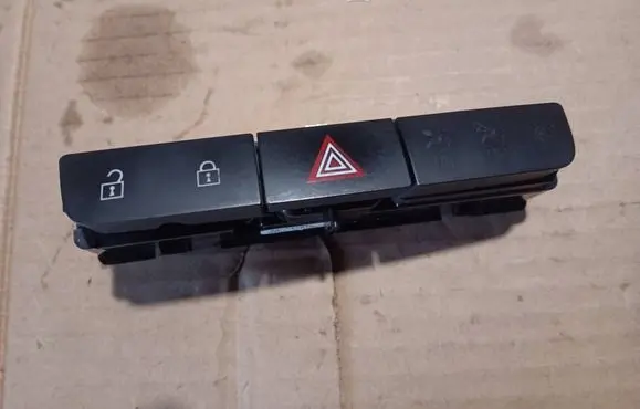 Opel Insignia A Hazard light switch 13324594