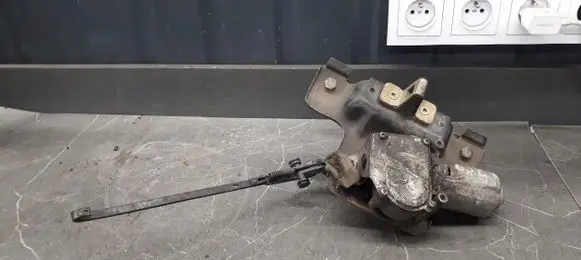 Renault Kangoo I Wiper motor 0390216732