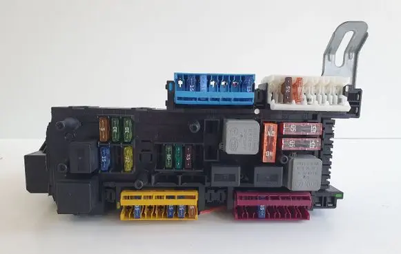 Mercedes-Benz E W212 Comfort/convenience module 2129000204 2125453032 2129022702