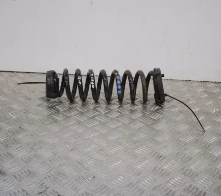 Mercedes-Benz E W213 Rear coil spring