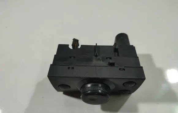 Opel Vectra C Light switch 9185884