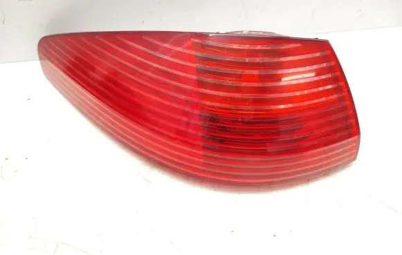 Peugeot 607 Rear/tail lights