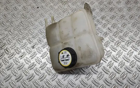Volvo C30 Coolant expansion tank/reservoir 