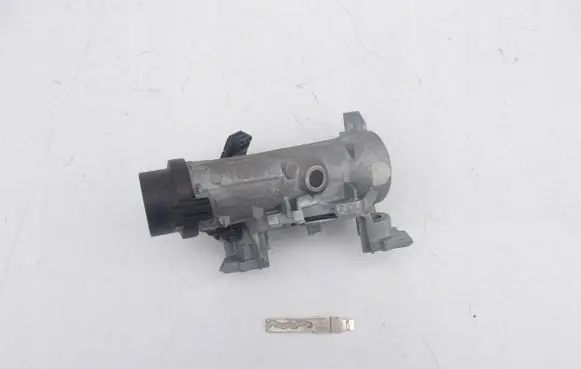 Volkswagen Golf VI Ignition lock 1K0905851B