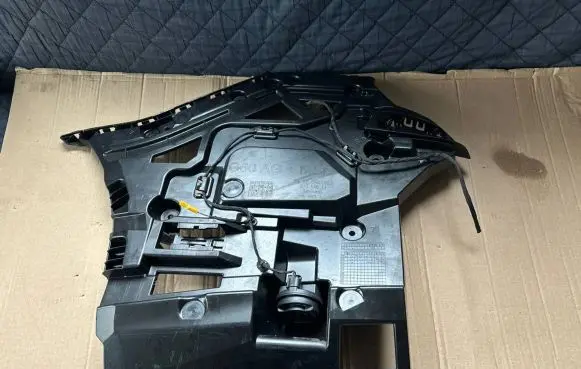 BMW 5 G60 Rear bumper mounting bracket 5A011c3 51125A01103