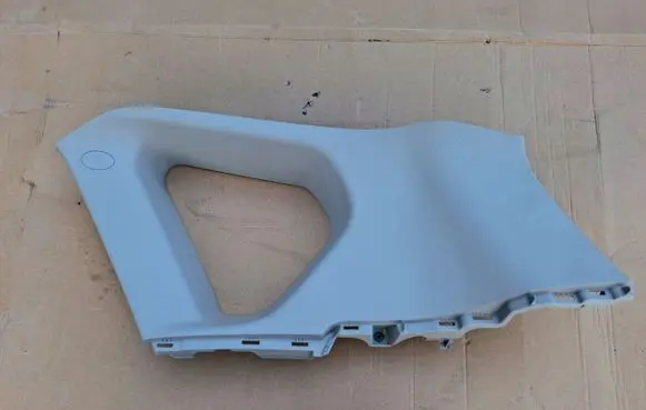 Toyota Auris E180 (D)pillar trim (top) 6247002280