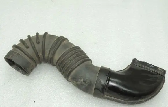 Suzuki SX4 Air intake hose/pipe 1376680J00