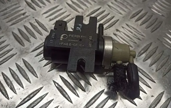 Audi A6 S6 C5 4B Valve vacuum 7.21903.25