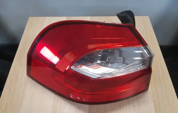 Rear/tail lights