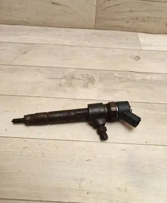 Opel Zafira B Fuel injector 0445110276