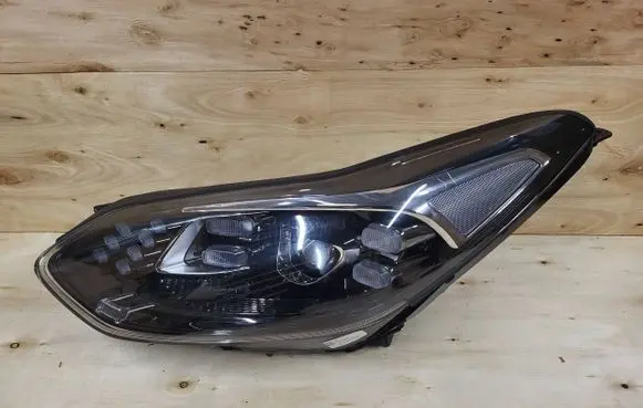 KIA Sportage Headlight/headlamp 92101F1500 92101-F1500