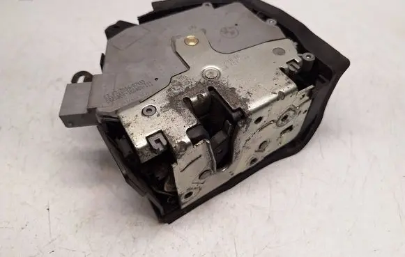 BMW X5 E53 Front door lock 8402540 51218402540