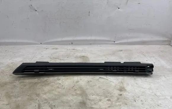 Peugeot 308 Dash center air vent grill 9836041180 9837700380