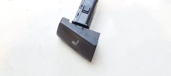 SsangYong Rodius Seat heating switch