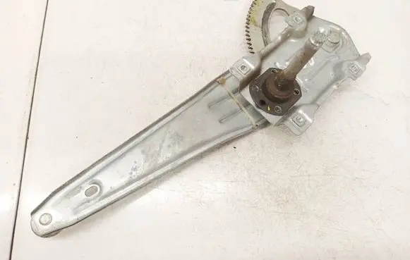Toyota Avensis T250 Sliding door window regulator with motor 