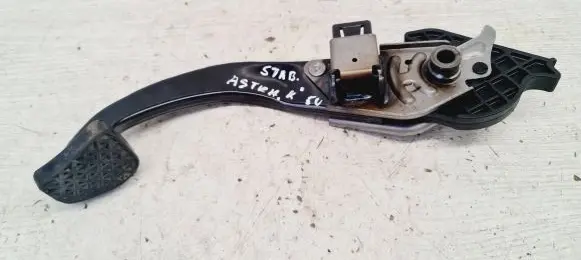 Opel Astra K Brake pedal 20191006 00224939 A0281