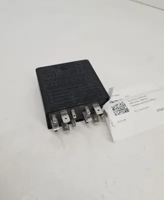 Audi A4 S4 B5 8D Other relay 5KG00656804 4B0919471 387
