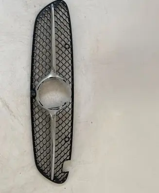Mercedes-Benz GLS X167 Front bumper upper radiator grill A2068882400 A2068882300