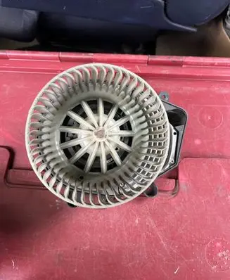 Heater fan/blower