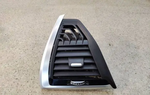 BMW X4 G02 Dashboard side air vent grill/cover trim 936343955 9363439