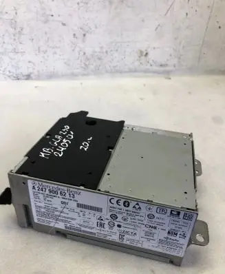 Mercedes-Benz GLA H247 Radio/CD/DVD/GPS head unit A2479006213