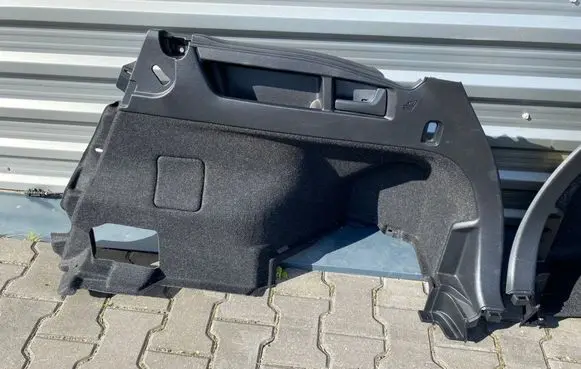 Toyota Auris E180 Trunk/boot side trim panel 6474002170 TY4221A